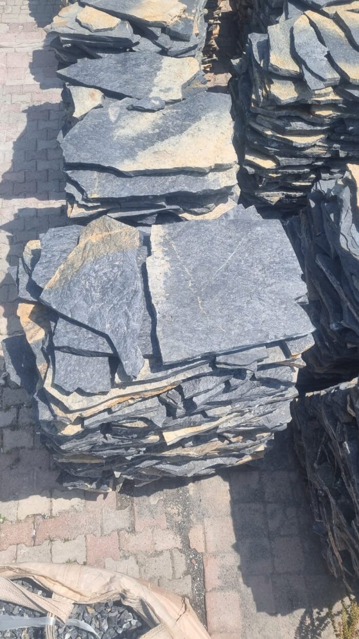 SİYAH KAYRAK TAŞI DUVAR KAPLAMASI